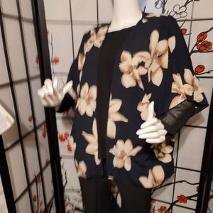 Q USA BOUTIQUE IN BUENA PARK MALL/SMALL ELEGANT FLORAL SILKIE COVER SIZE MEDIUM